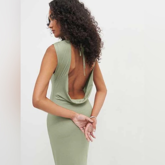 Reformation Seona Jersey Knit in Sage Green Backless Dress size Medium - Picture 3 of 9